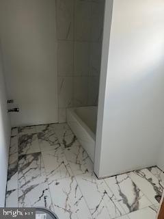 Foto del edificio - 20 Florence Tollgate