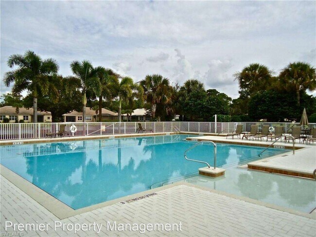 Foto del edificio - 3 br, 2 bath House - 6496 Autumn Woods Bou...