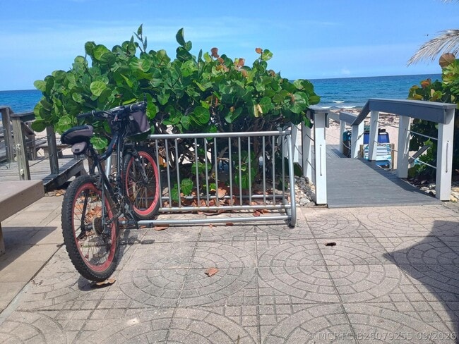 Foto del edificio - 5520 N Ocean Blvd