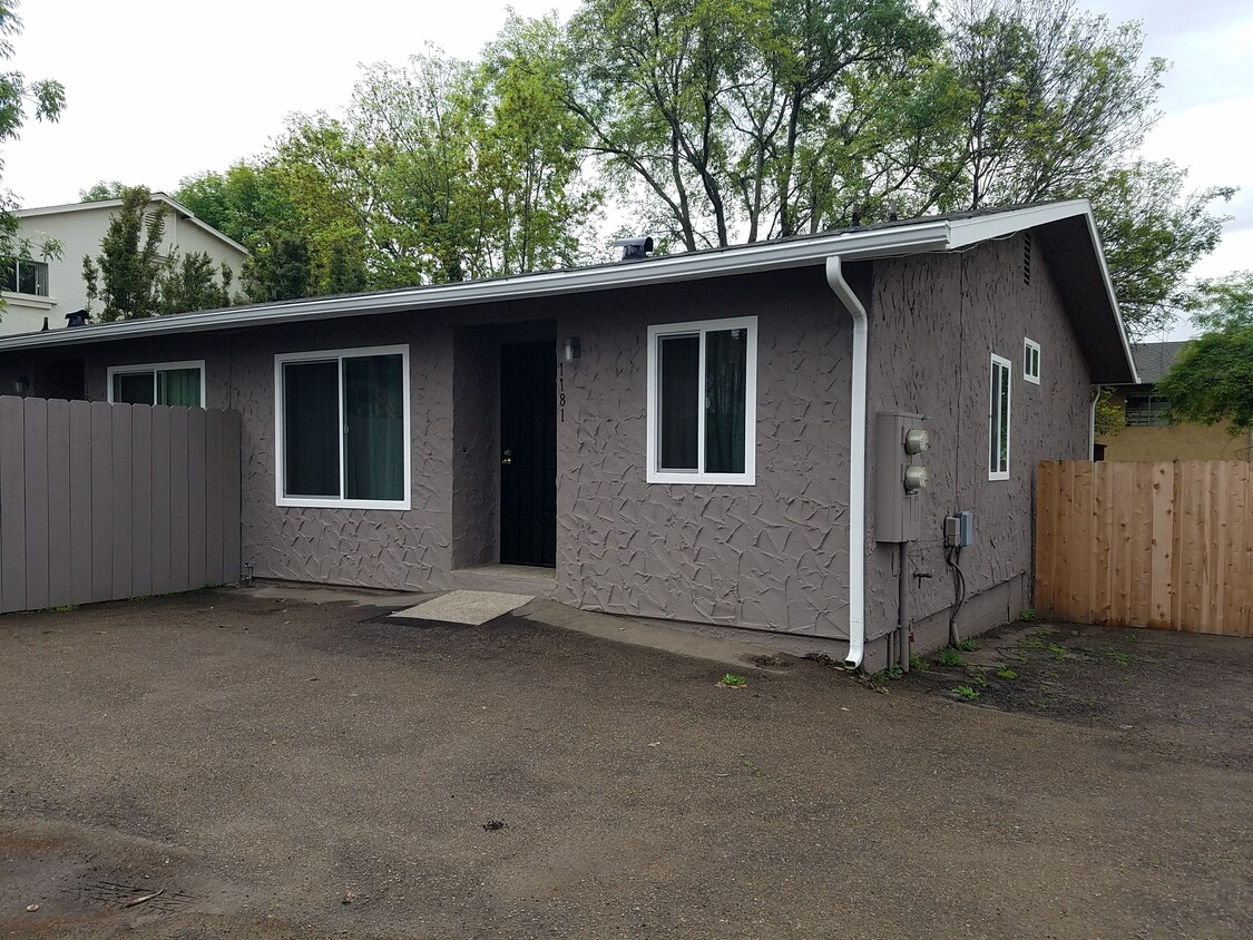 Front of duplex - 1181 Persimmon Ave