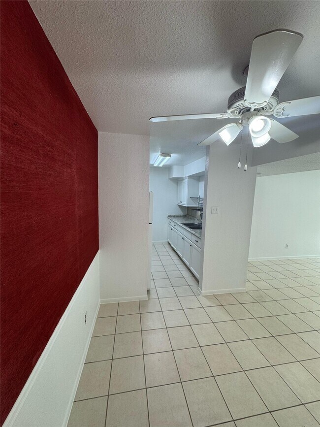 Foto del edificio - 6606 De Moss Dr