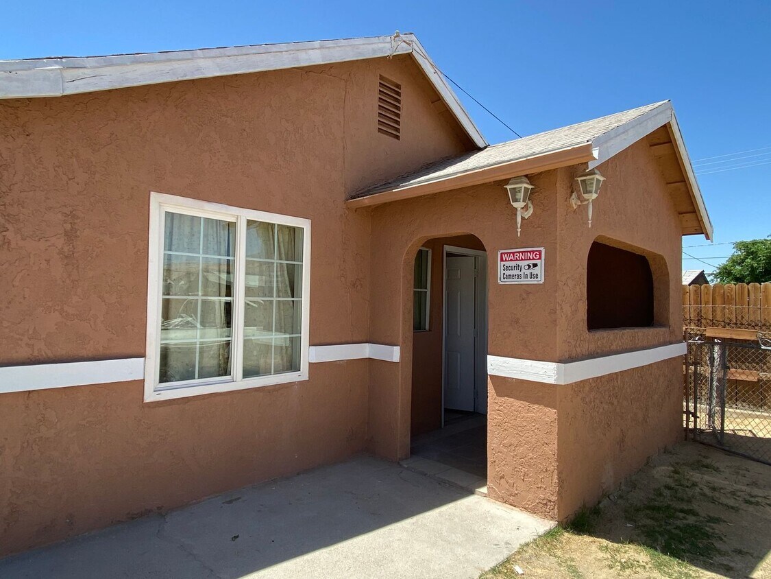 102 1/2102 Avenue E, Barstow, CA 92311 House Rental in Barstow, CA