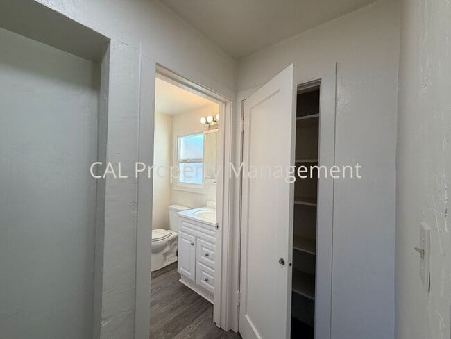 Building Photo - 1-Bedroom 1-Bathroom home in Salinas, CA!