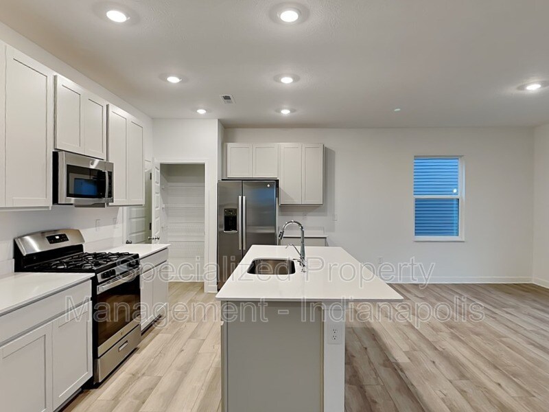 Foto principal - 11532 Hartwell St