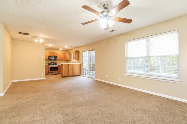 Foto del edificio - 1130 Eatonton Way