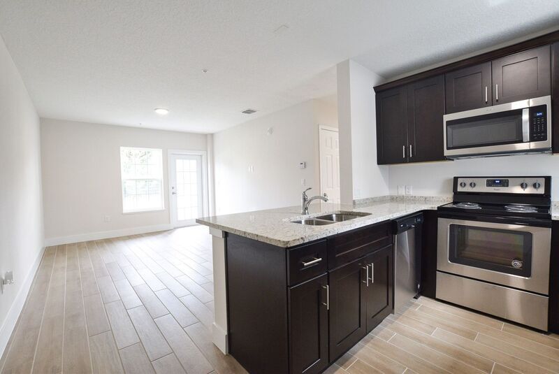 5520 Lake Underhill Rd Unit 202, Orlando, FL 32807 Condo for Rent in