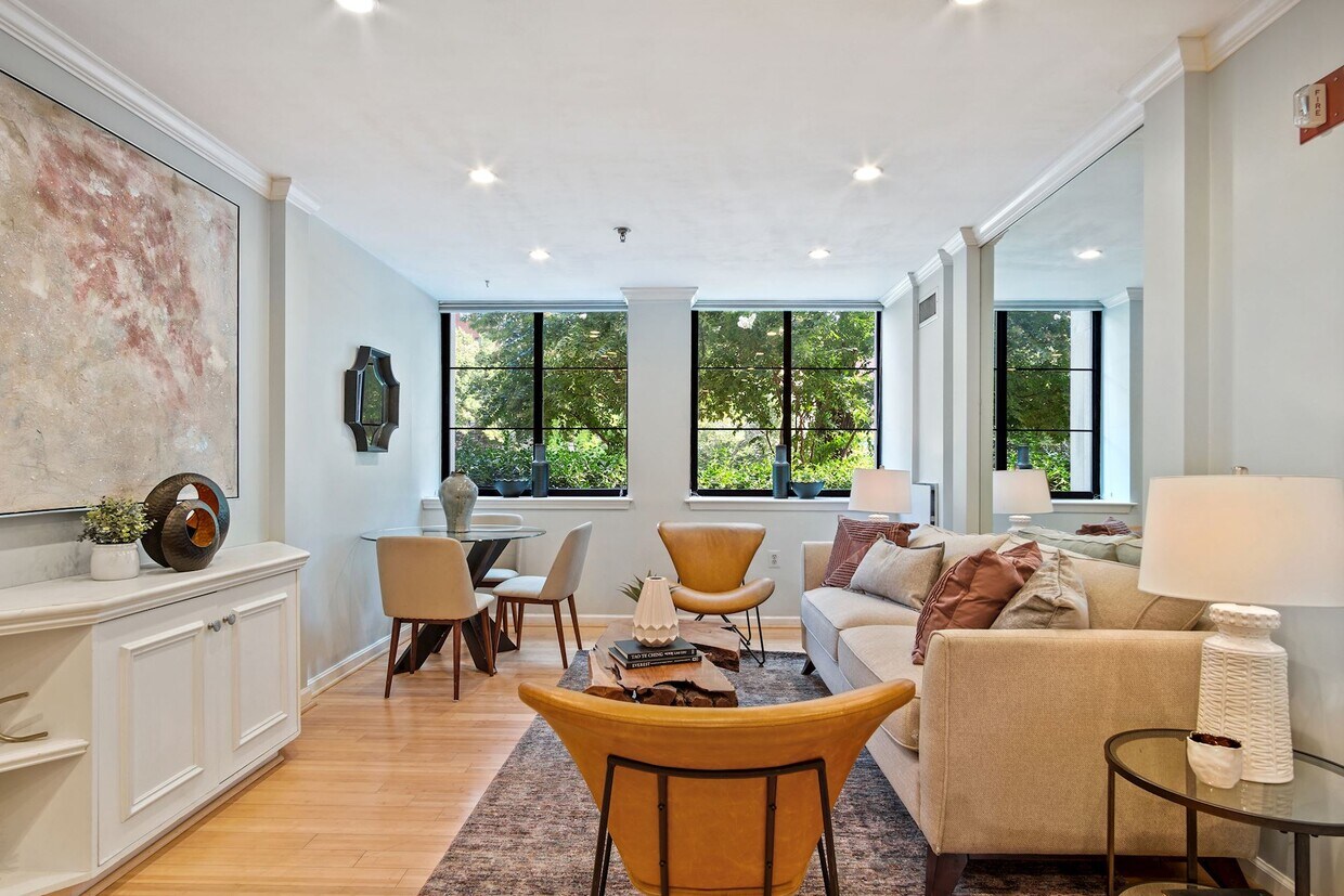 Foto principal - 1312 Massachusetts Ave NW