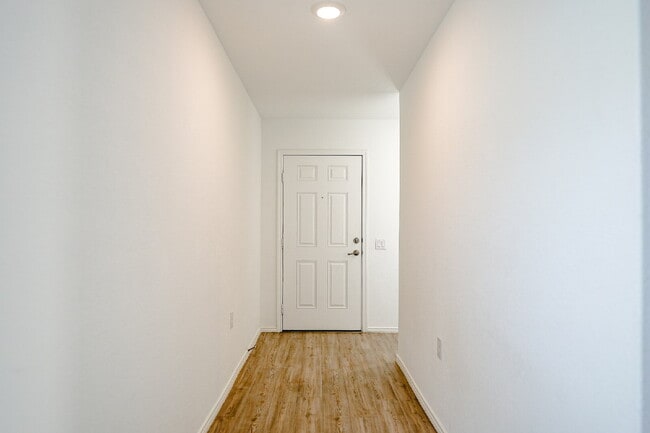 Photo - 10022 Kersey Ml Apartment