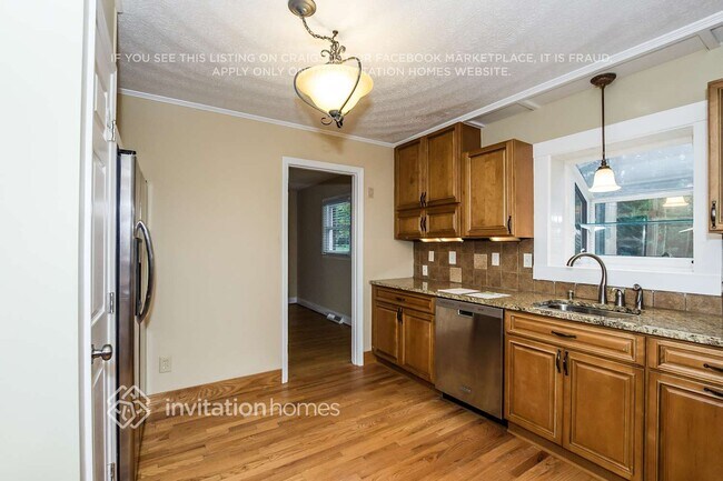 Foto del edificio - 3860 Litchfield Rd