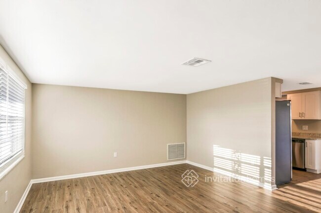 Building Photo - 3638 Morley Dr