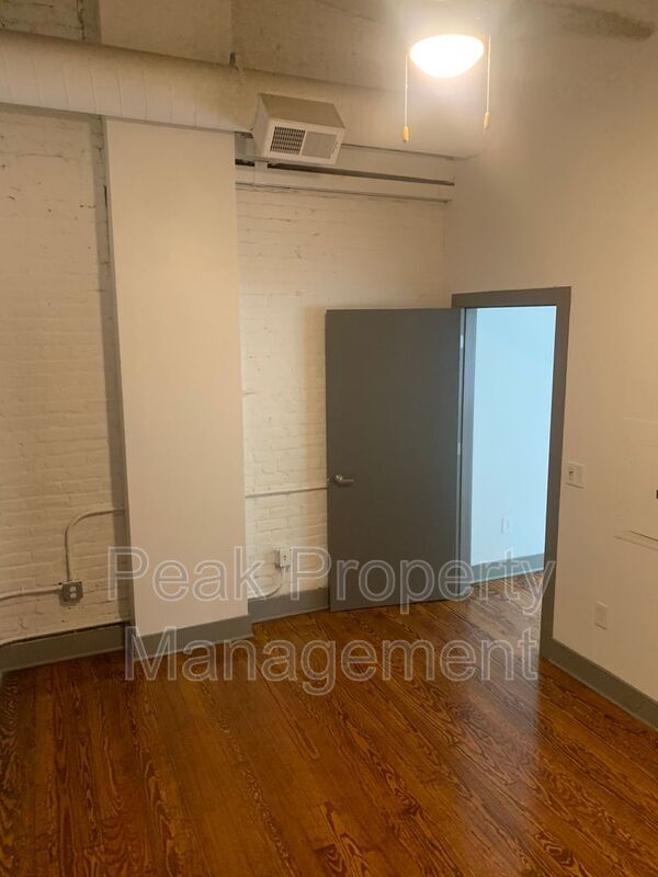 Foto del edificio - 1204 Hull St