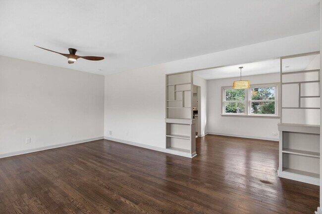 Foto del edificio - Remodeled 3BR Home Close to Little Creek Base