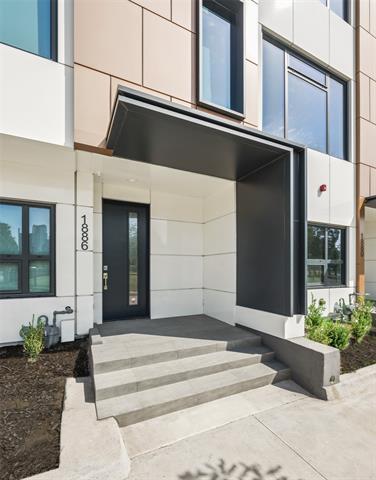 Building Photo - 1874 Beaumont St