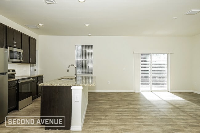 Building Photo - 4737 Manila Ave