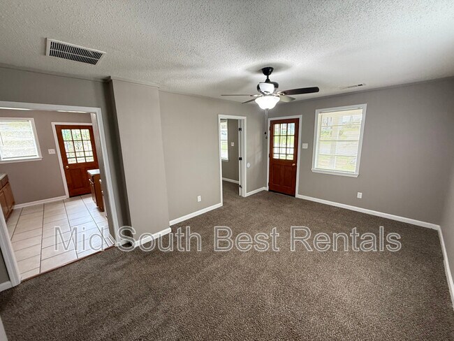 Photo - 2142 Lowell Ave House