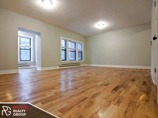 Foto del edificio - 4421 N Wolcott Ave