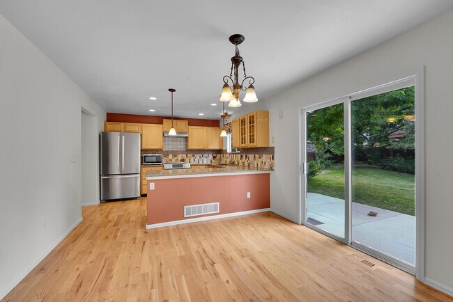 Foto del edificio - 6472 W 96th Dr