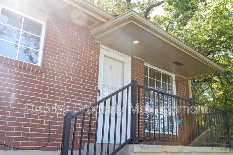 Primary Photo - 918 Hamilton Ave