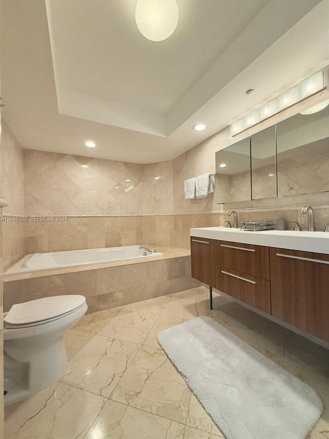 Foto del edificio - 16400 Collins Ave