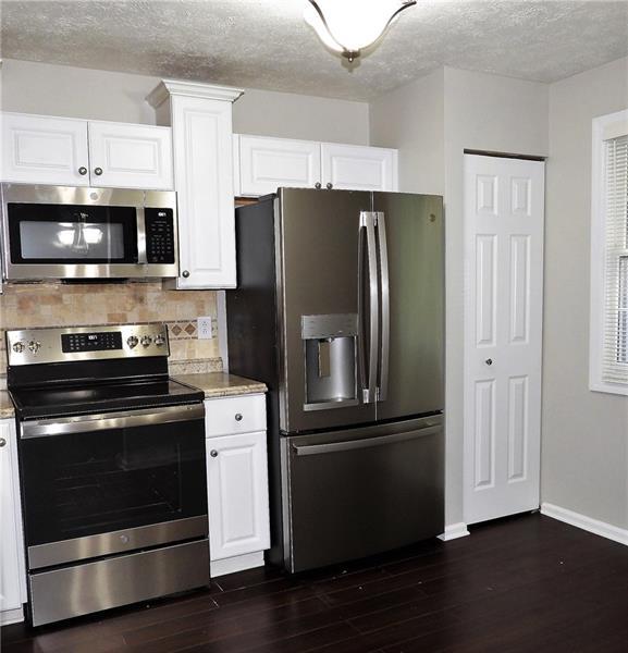 Foto del edificio - 2630 Birchwood Ln