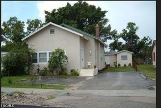 Building Photo - 2822 Central Ave
