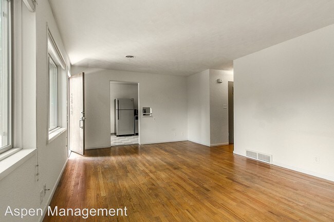 Building Photo - 2460-2470 9th St