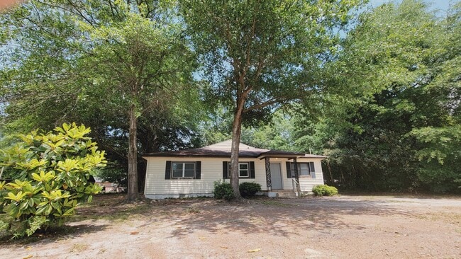 Building Photo - 185 Kinard St