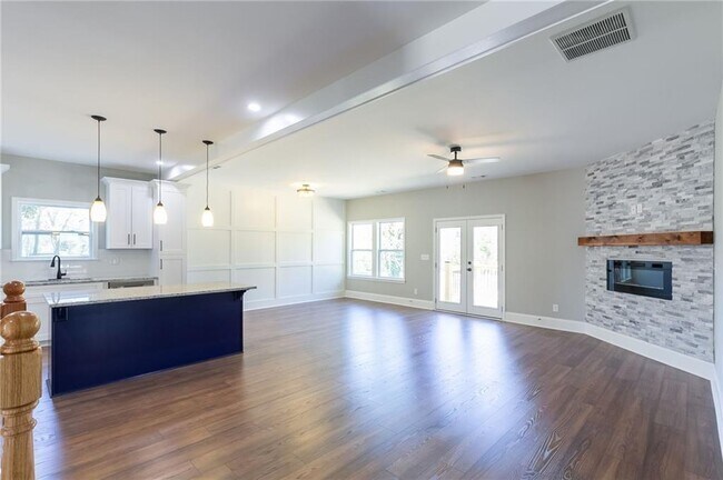Building Photo - 1761 Lawrenceville Hwy