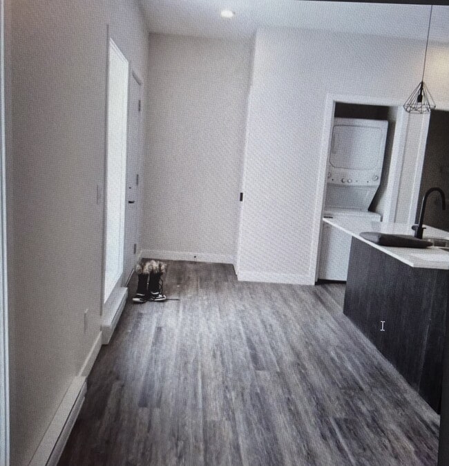 Photo du bâtiment - 256-256 Balmoral St