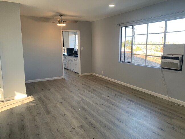 Foto del edificio - 2711 S Fremont Ave