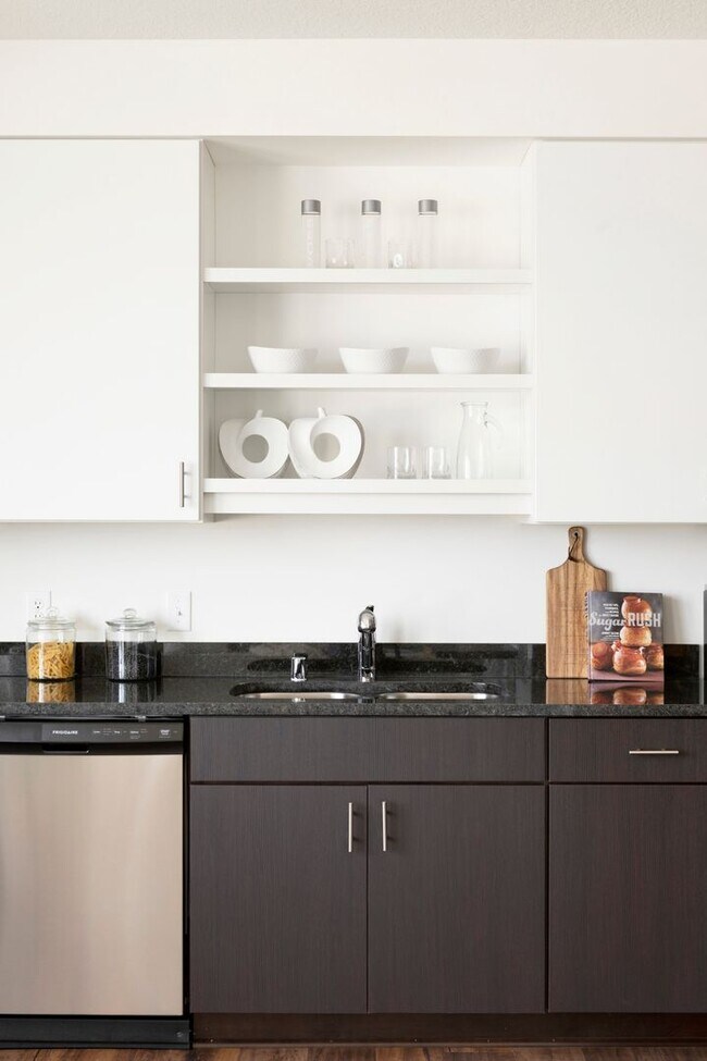 Interior Photo - Rym Apartments