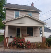 Building Photo - 511 Girard St