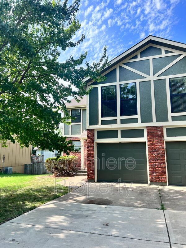 3 E 133rd St, Kansas City, MO 64145 Townhome Rentals in Kansas City MO