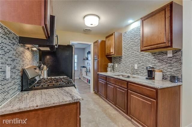 Building Photo - 3 br, 1 bath House - 701 Faun Drive
