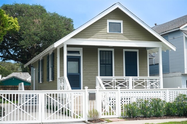 Foto del edificio - 6424 Central City Blvd