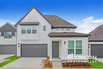 Building Photo - 22747 Terrazzo Dr