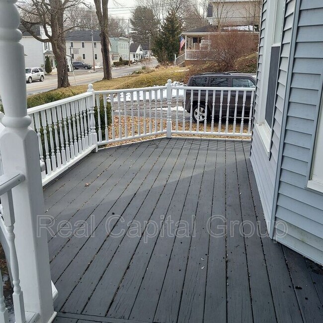 Foto del edificio - 15 S Main St