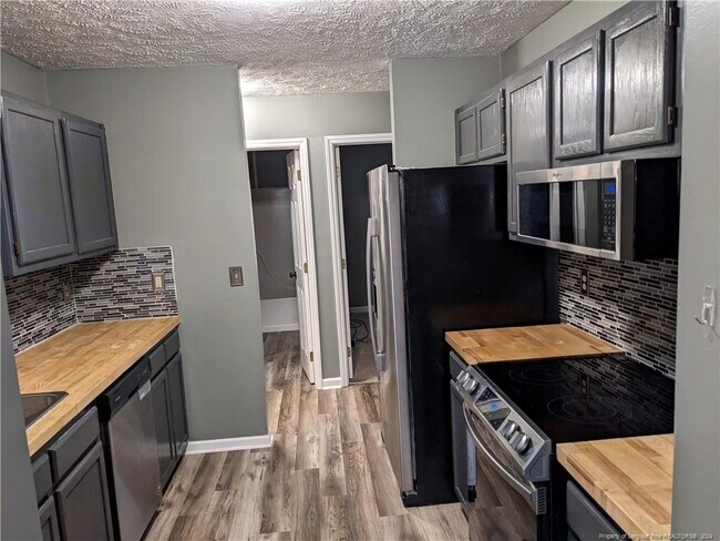 Building Photo - 7166 Mazarron Dr