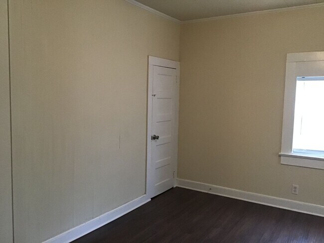 Foto del edificio - Recently Upgraded 3 Bedroom in Downtown Ro...