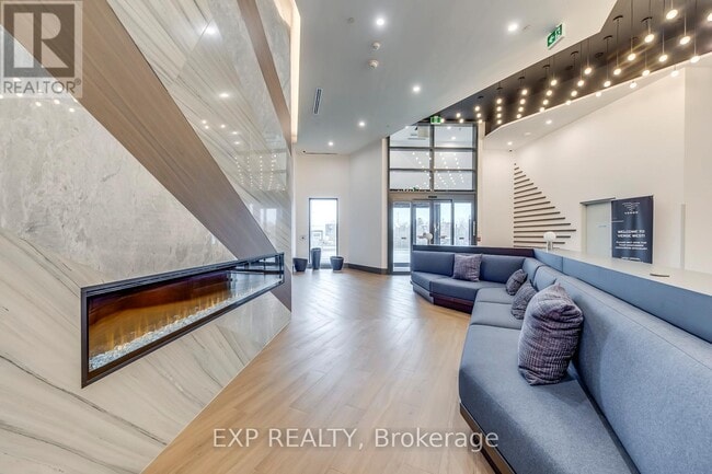 Building Photo - 1037 The Queensway