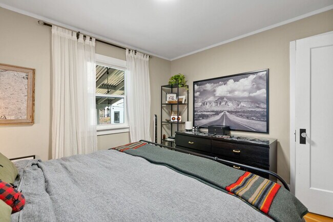 Bedroom 1 - 3571 NE Killingsworth St