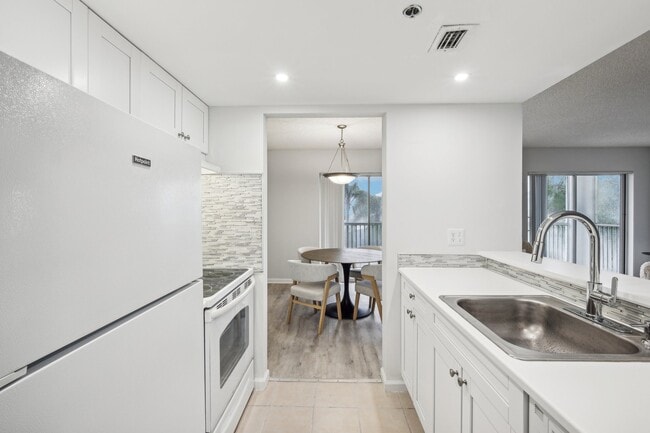 Building Photo - Waterview Rental