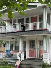 Building Photo - 1714 Castle Ave