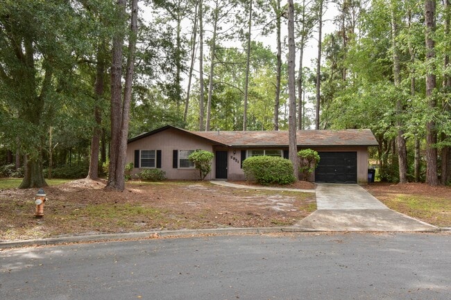 Building Photo - Recently Renovated 3B/2B Home in Northwood Pines