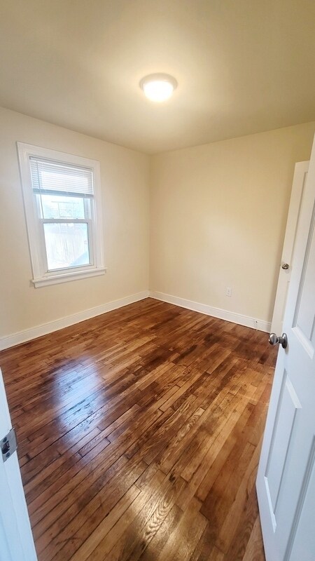 Foto del edificio - 2019 National St