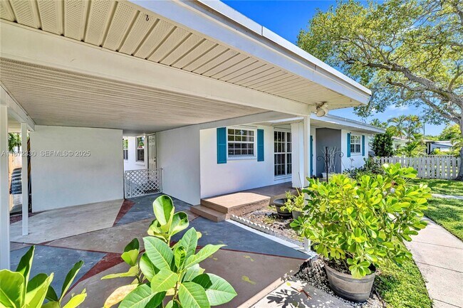 Foto del edificio - 228 SW 3rd Terrace