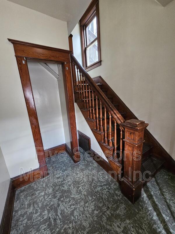 Foto del edificio - 38-40 Monroe Street - 2
