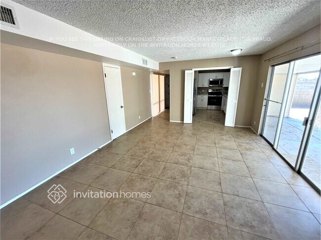Foto del edificio - 10412 W Devonshire Ave