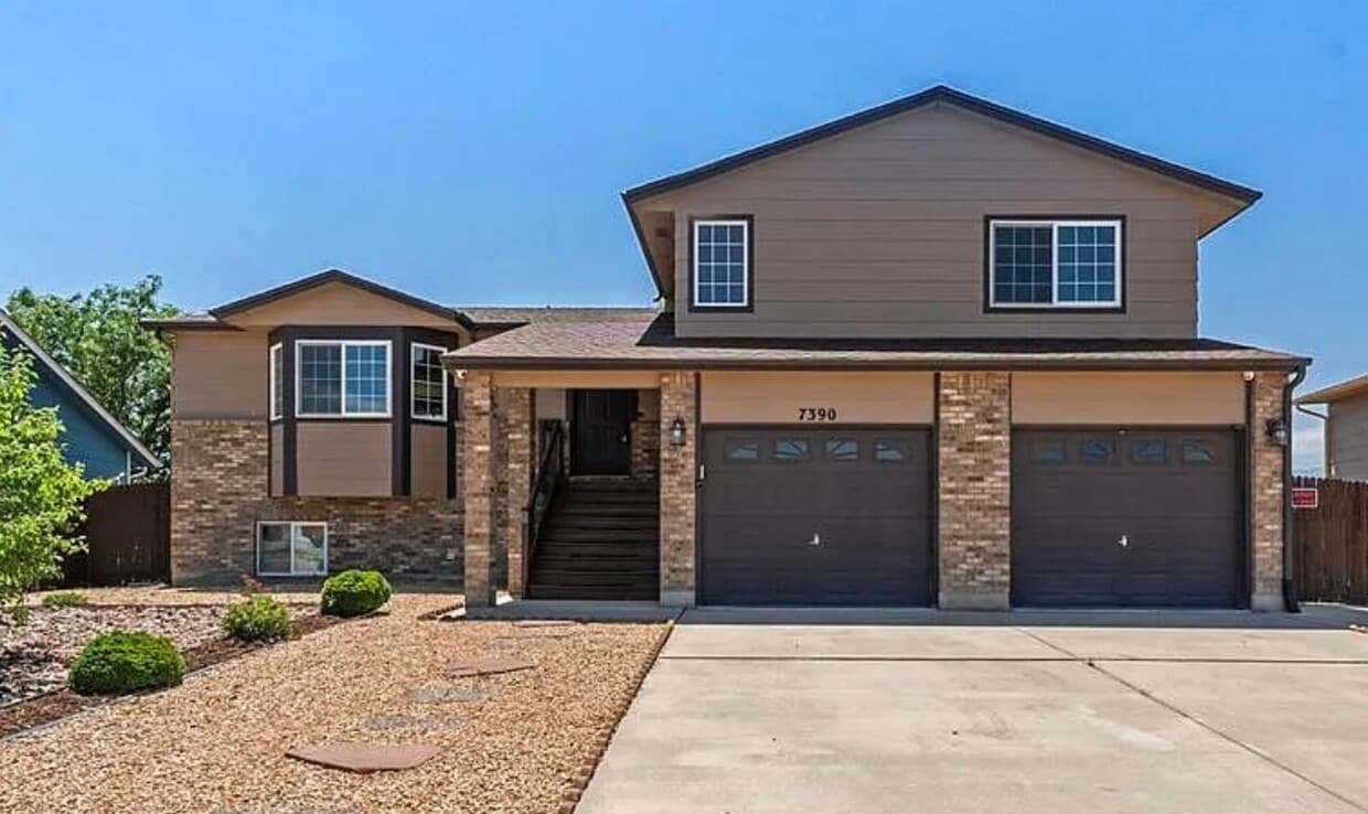 Outside view of house - 7390 Sue Ln