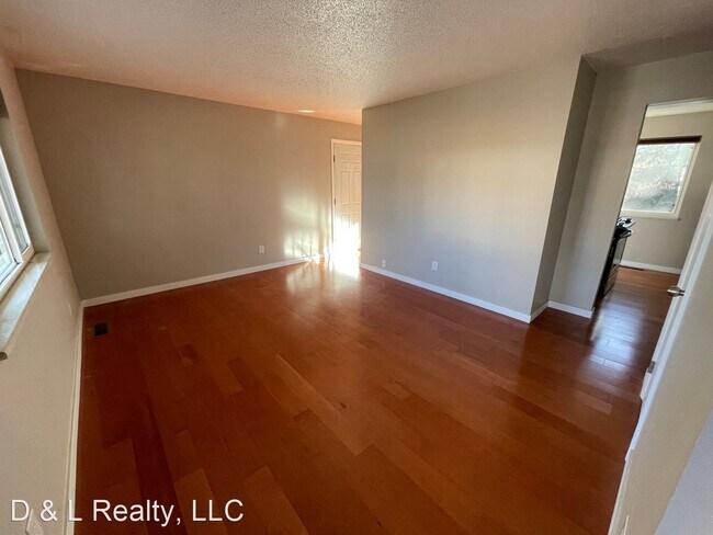 Building Photo - 4 br, 2 bath House - 1140 Atoka Dr